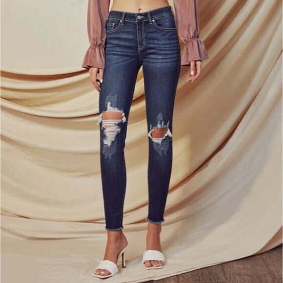 Kancan Womens Sz 30 Cassandra Midrise Super Skinny Jeans Stretch Distressed Knee - Picture 10 of 10